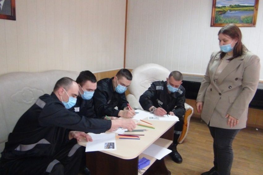 Метод арт-терапии активно используют в поддержании психологического здоровья подозреваемых, обвиняемых и осужденных в Воронежской области