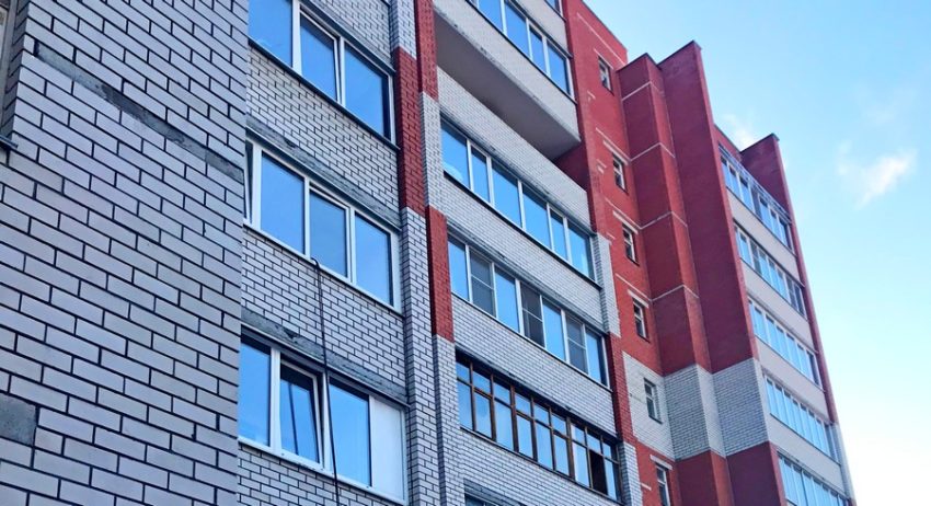 22 квартиры забрал суд у бывшего замначальника воронежского ГИБДД и его семьи