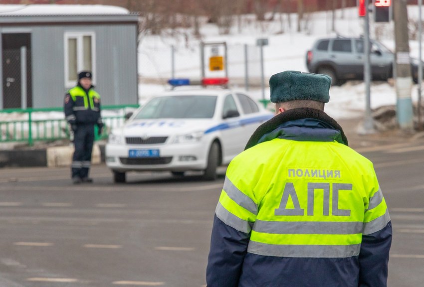 В Воронежской области пьяный водитель сломал нос инспектору ГИБДД