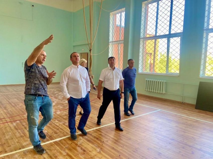 В Богучарском районе открылась школа, капитально отремонтированная в рамках народной программы Единой России