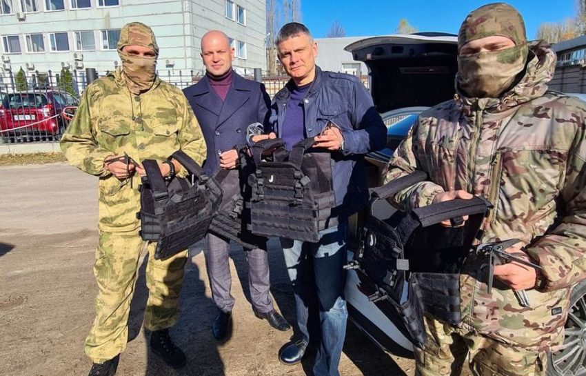 Воронежские отцы передали бойцам, участвующим в СВО, средства защиты