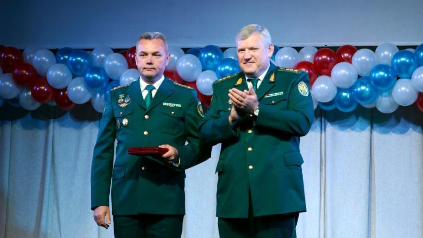 Медаль ордена «За заслуги перед Отечеством» II степени вручили начальнику Воронежской таможни
