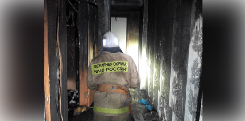 12 человек эвакуировали спасатели в новогодний вечер из горящей многоэтажки в Воронеже