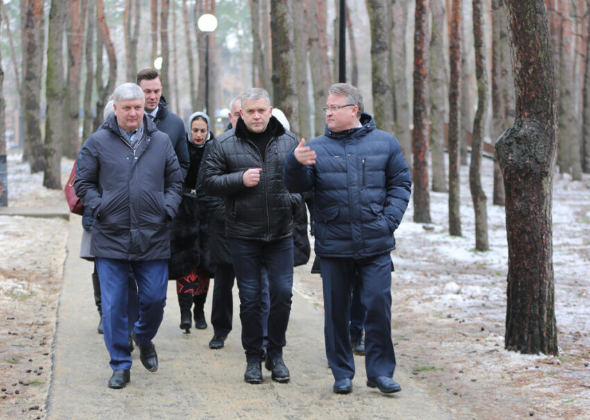 Воронежский губернатор посетил смарт-парк Дельфин
