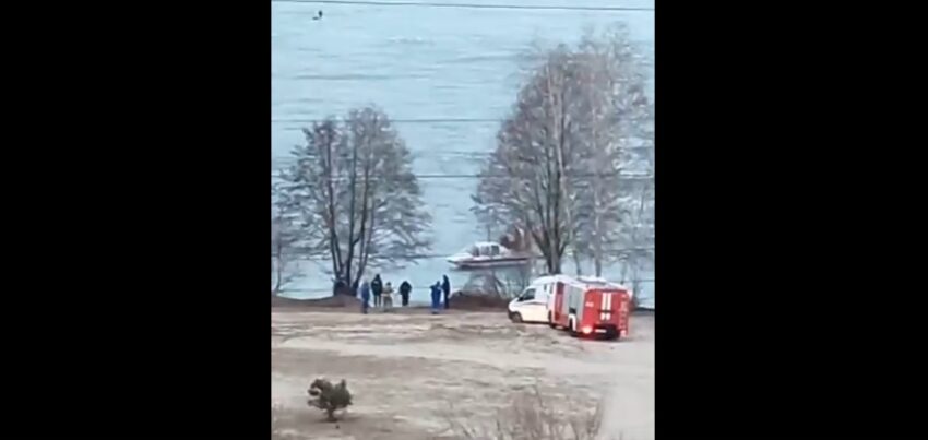 В Воронеже рыбак провалился под лед водохранилища