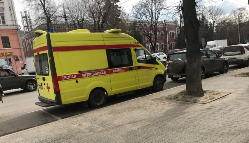 6-месячная девочка в Воронеже выпала из рук пьяной матери и умерла
