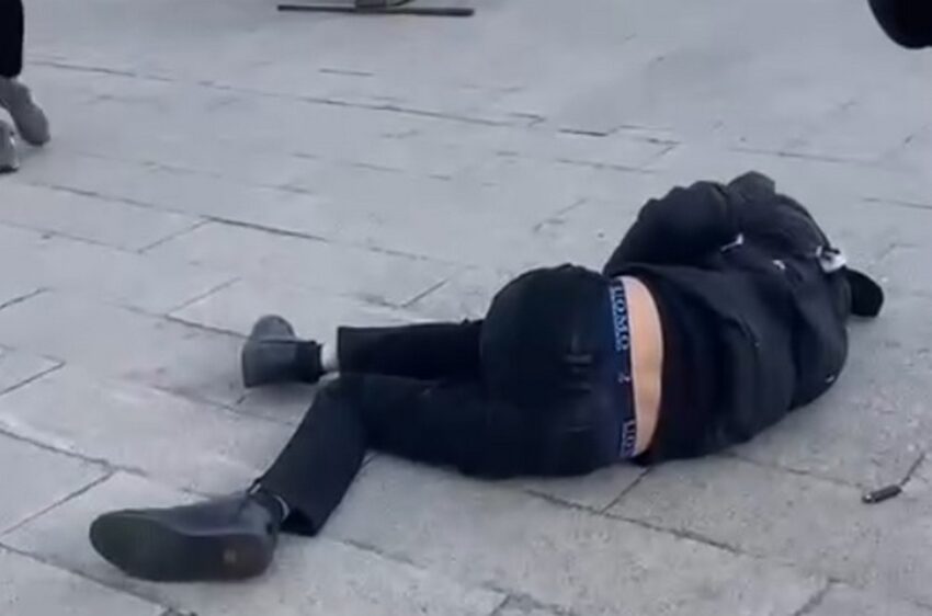 В центре Воронежа охранники избили мужчину на глазах у прохожих