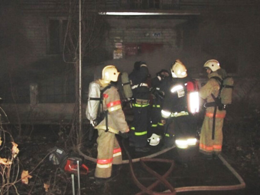 В Воронеже ночью произошел пожар на Ростовской  эвакуировали 8 человек, 1 погиб