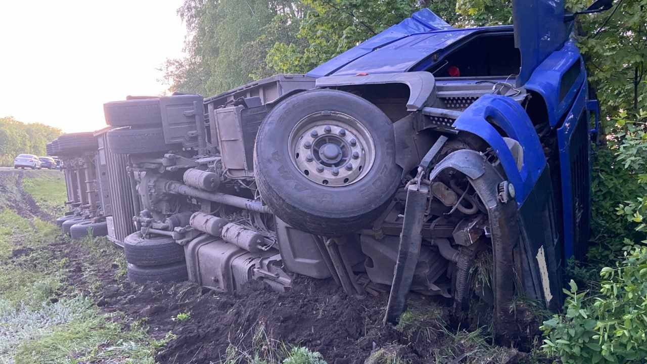 В Воронежской области столкнулись два грузовика - ВестиПК в Воронеже