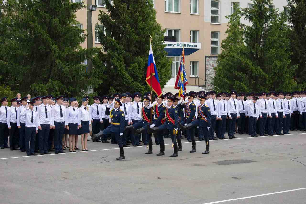 В Воронеже первые офицерские звания присвоены курсантам выпускных курсов  института ФСИН - ВестиПК в Воронеже