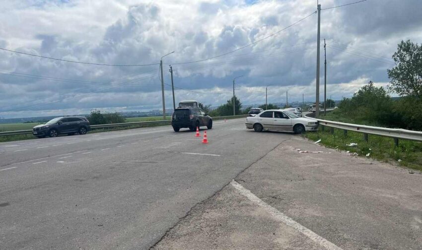 Автобус с отказавшими тормозами сбил сотрудника ДПС под Воронежем