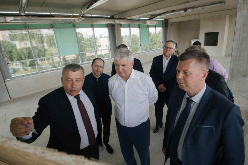 Сроки открытия нового стадиона «Факел» в Воронеже назвал губернатор Александр Гусев