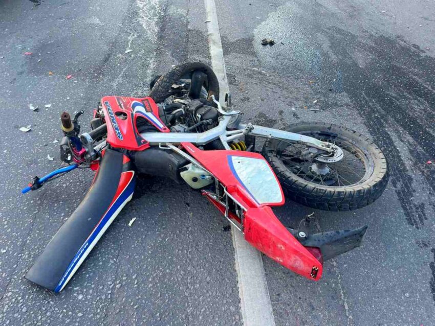 В Воронеже погиб 52-летний мотоциклист после столкновения с двумя автомобилями