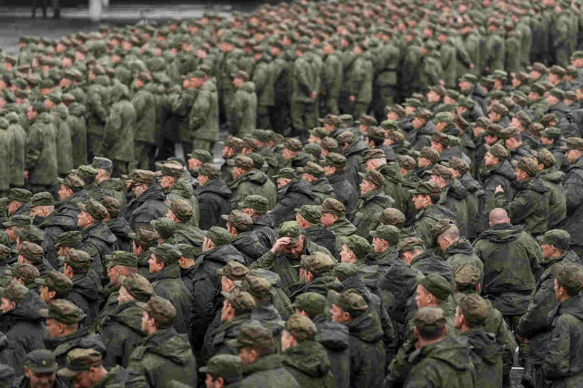 По 120 тысяч рублей выплатят воронежские власти заключившим контракт с Министерством обороны солдатам-срочникам