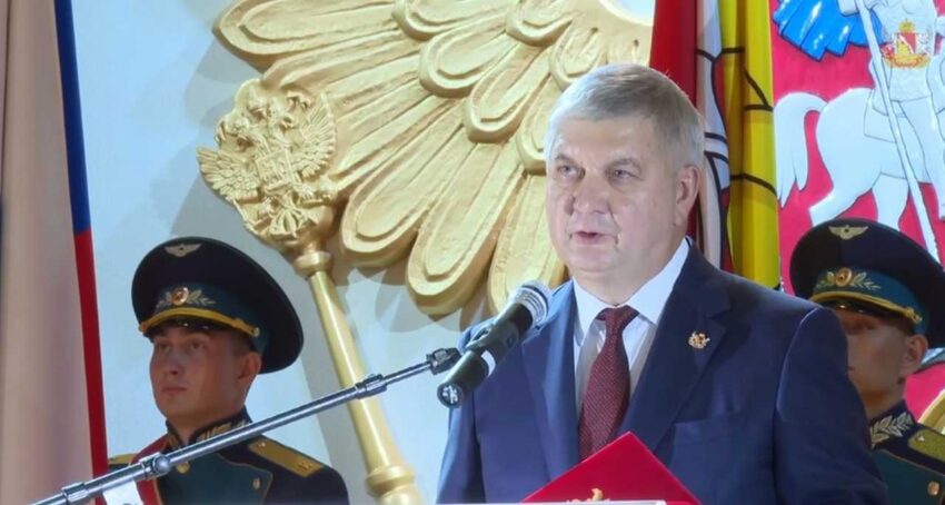 В должность губернатора Воронежской области официально вступил Александр Гусев