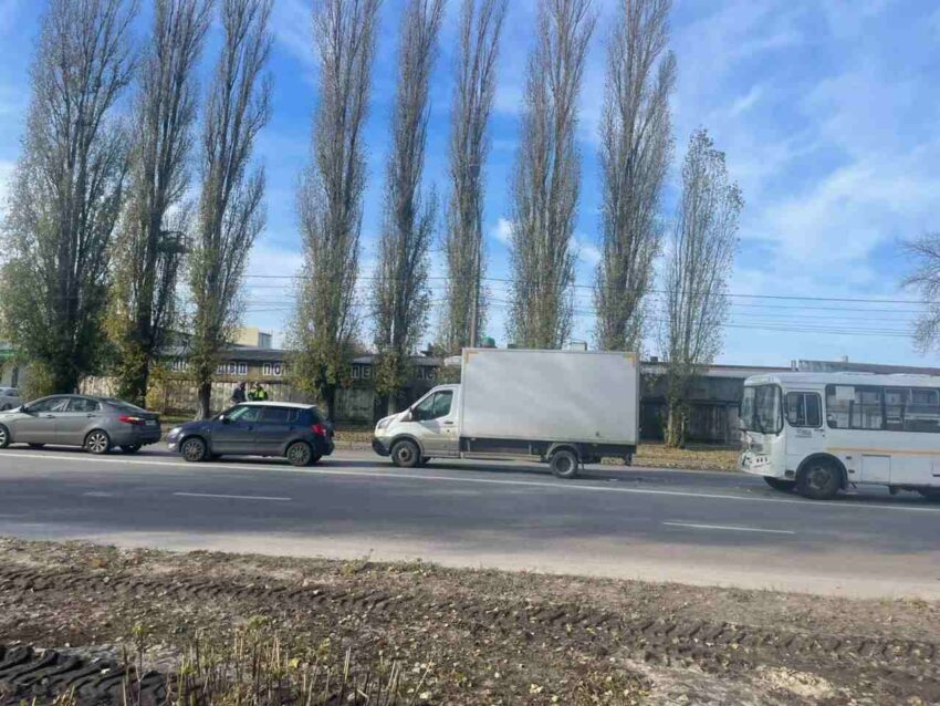 Пассажиры пострадали в массовой аварии с автобусом в Воронеже