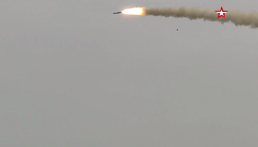 Две украинские ракеты ATACMS сбили российские военные