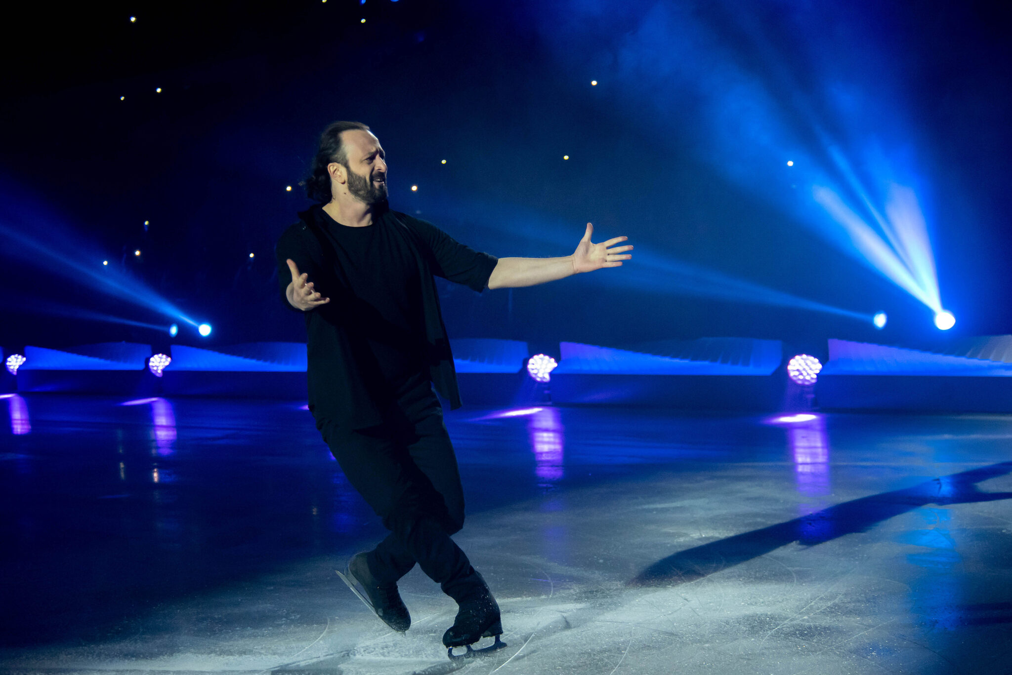 Ледовое шоу авербуха оленегорск. Ледовое шоу авербуха оленегорск. Ледовое шоу авербуха оленегорск. Ледовый дворец оленегорск фото. Ледовое шоу в саранске 2023.