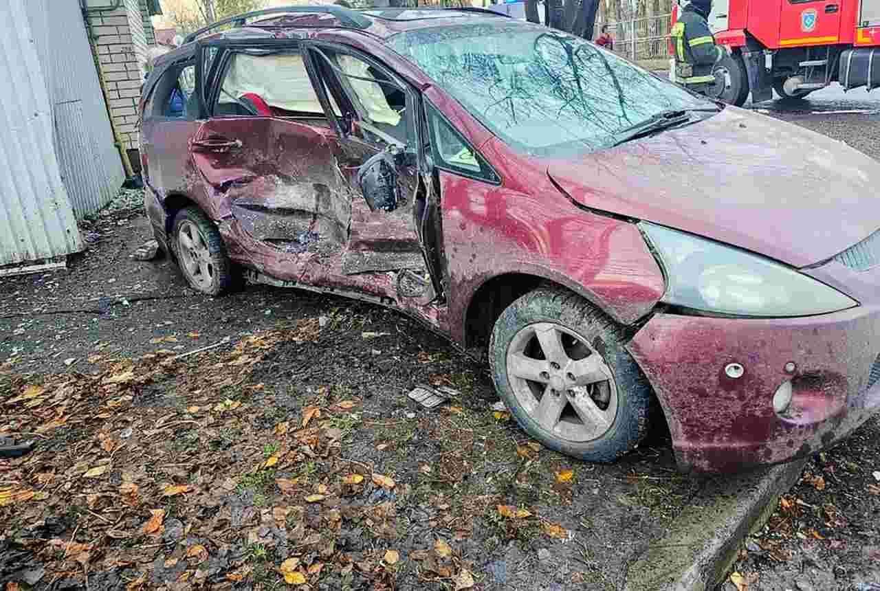 В Воронеже в столкновении двух легковушек пострадали три человека - ВестиПК  в Воронеже