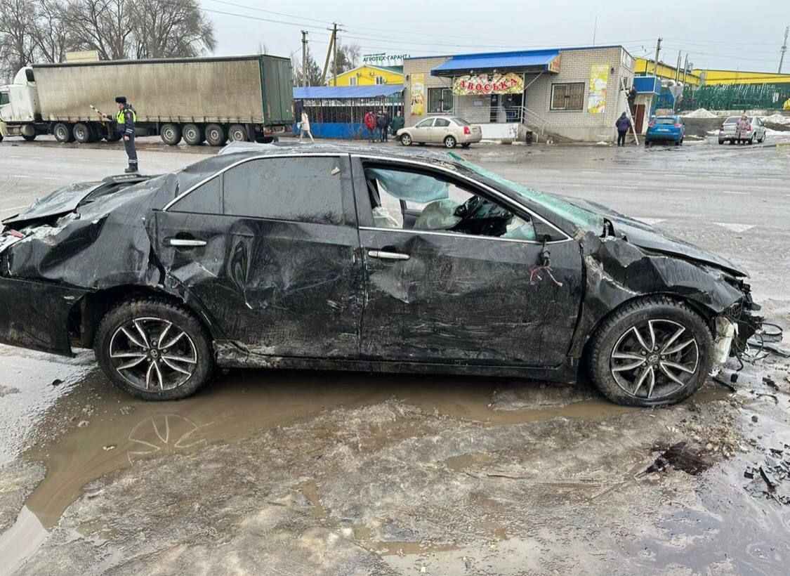 Два человека пострадали в массовой аварии с участием четырех авто на трассе  Белгород – Воронеж - Новороссийск - ВестиПК в Воронеже