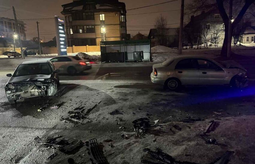 Две женщины пострадали в столкновении Chevrolet и Renault в Воронеже