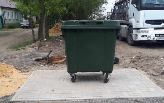 В Ленинском районе Воронежа продолжается модернизация мест сбора твёрдых коммунальных отходов