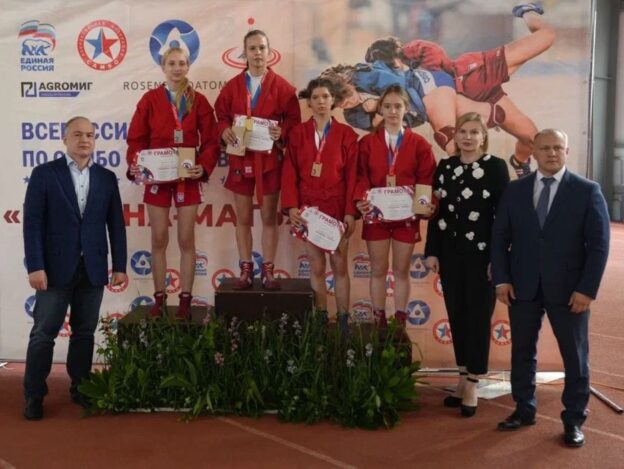 При содействии Единой России в регионе прошел третий всероссийский турнир по самбо среди девушек Родина-мать!