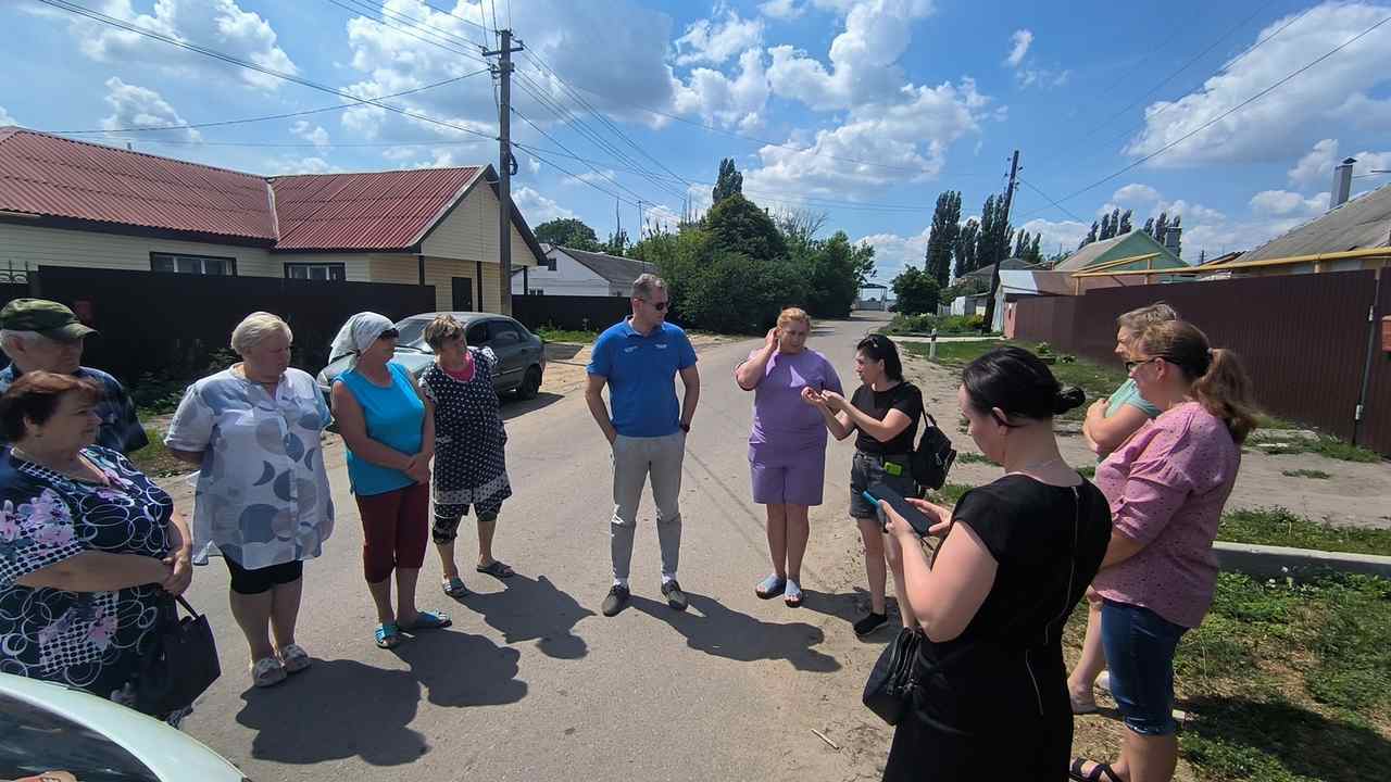 Несколько месяцев сидит без воды часть новоусманского поселка совхоза « Воронежский» - ВестиПК в Воронеже