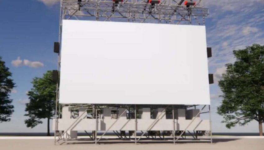 Большой экран для футбольных трансляций установили в Воронеже