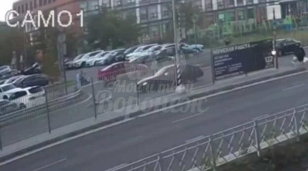 В Воронеже момент наезда BMW на юного велосипедиста попал на видео