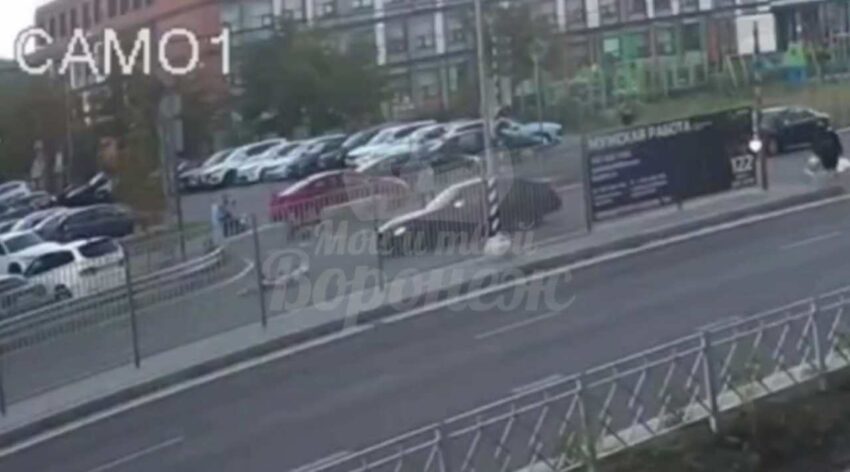 В Воронеже момент наезда BMW на юного велосипедиста  попал на видео