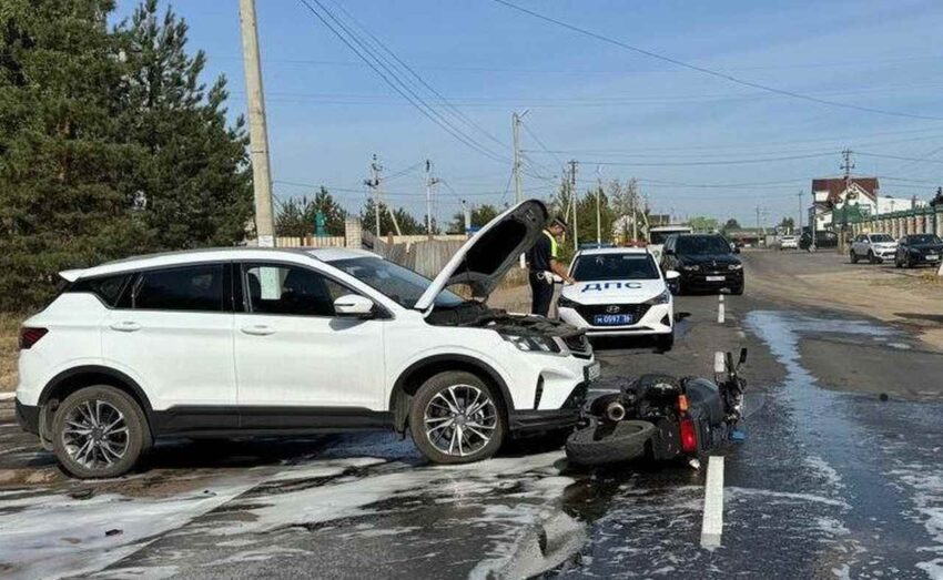 В ДТП с иномаркой под Воронежем пострадал мотоциклист