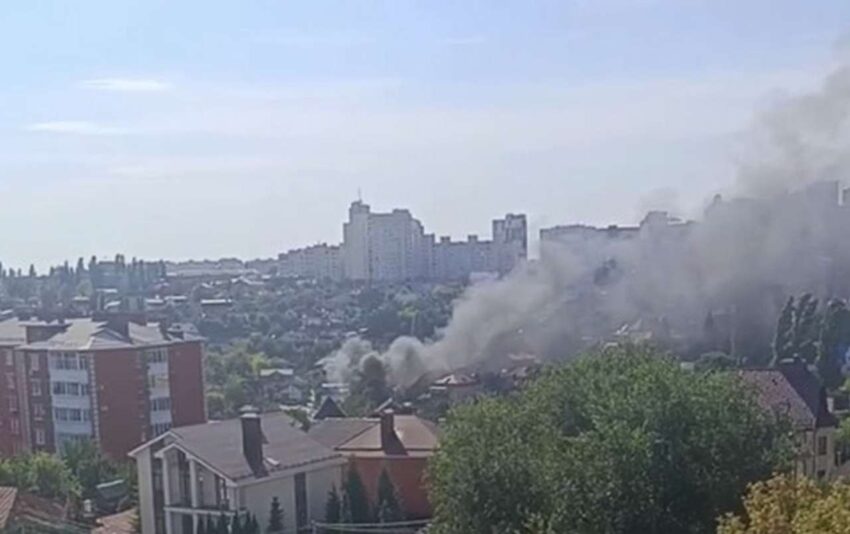 Две машины и частный дом горели в Воронеже на ул. Красных партизан