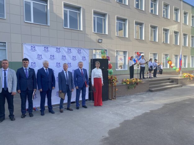 Депутат Госдумы от Единой России посетил воронежскую школу, которая была отремонтирована в рамках народной программы партии