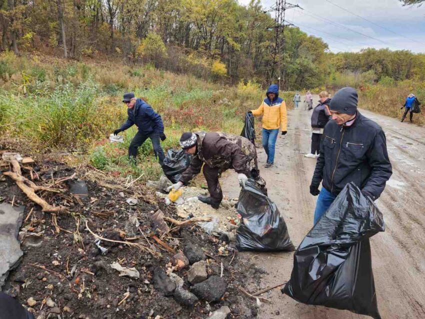 Ленинский район Воронежа принял участие в общегородском субботнике