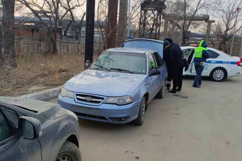 В сабвуфере иномарки мигрантов вороннежские полицейские нашли полкило метадона