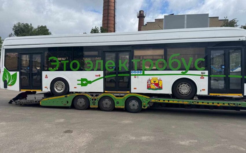В Воронеже первый электробус вышел на линию Транспорт