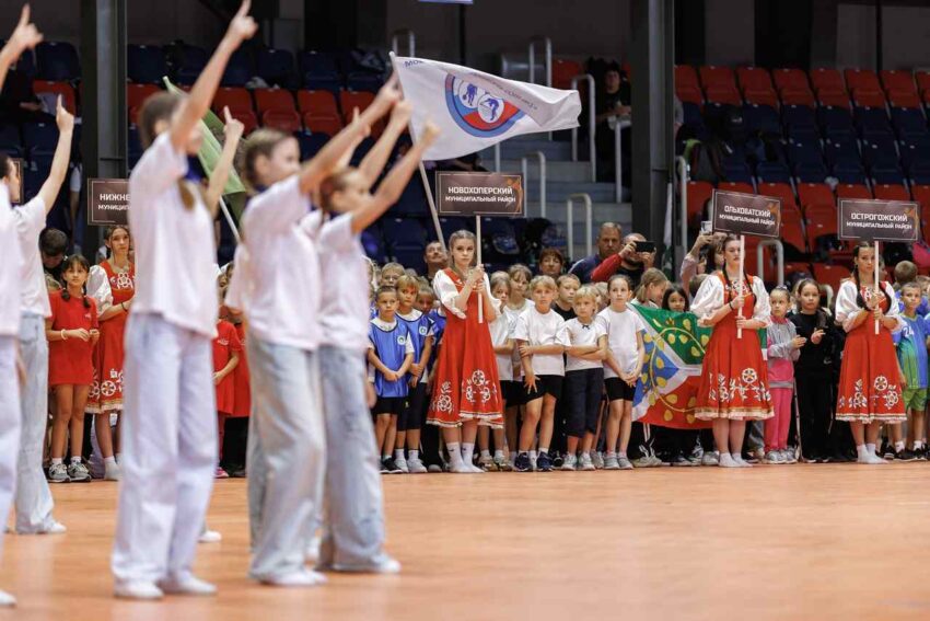 Жизнь партийная