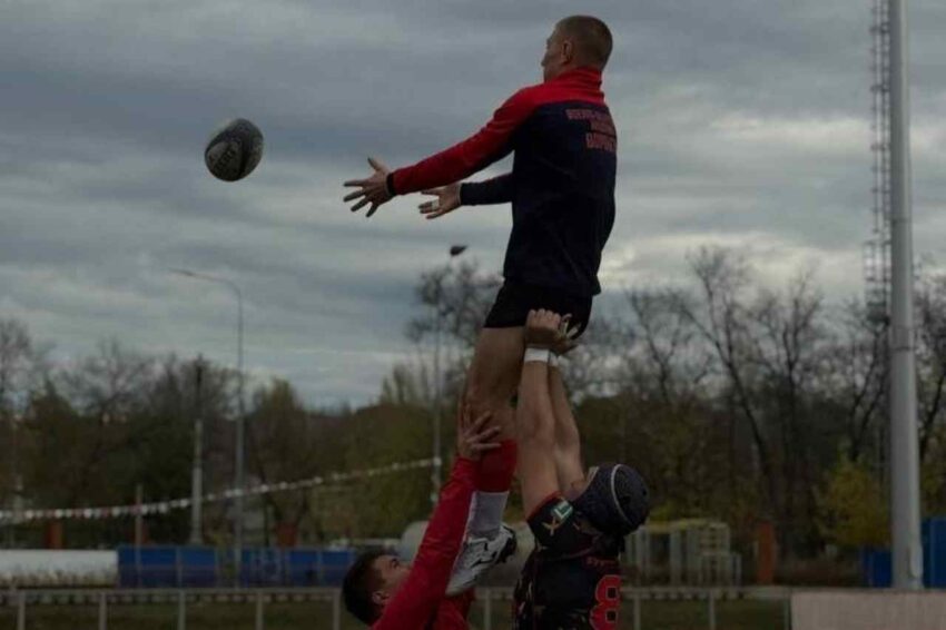 Жизнь партийная