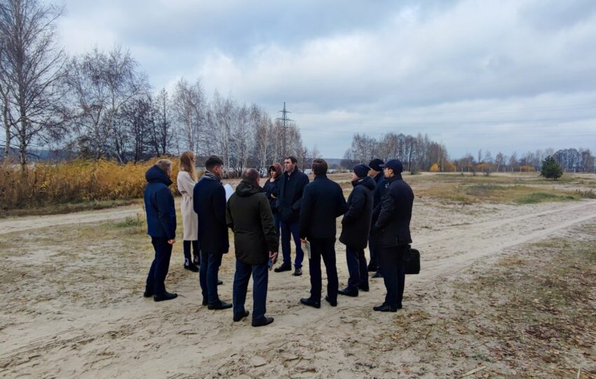 Мэр Воронежа Сергей Петрин посетил набережную Артамонова и обсудил с коллегами ее дальнейшее благоустройство