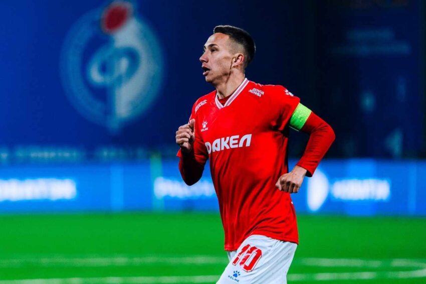 Игрок воронежского Факела Ильнур Альшин может получить премию За верность