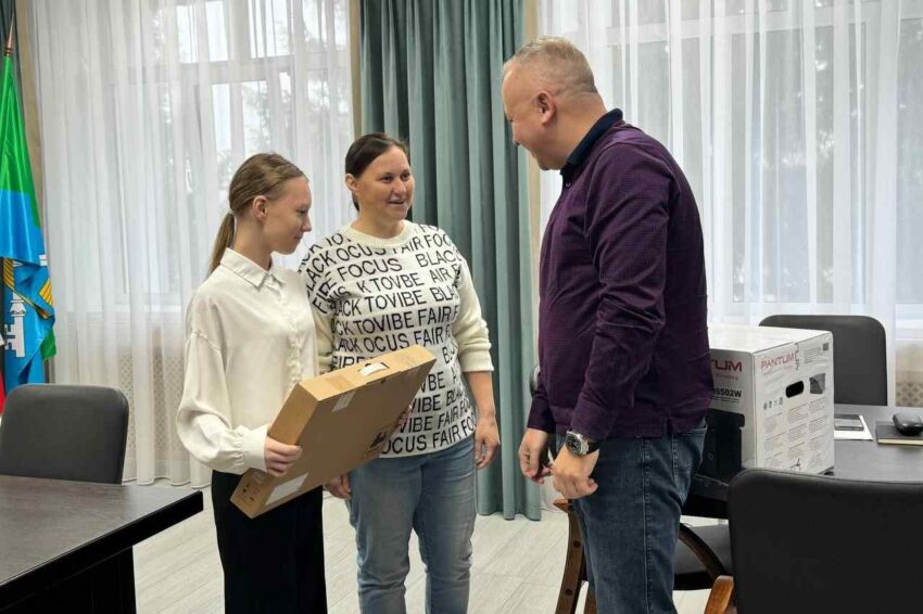 Жизнь партийная