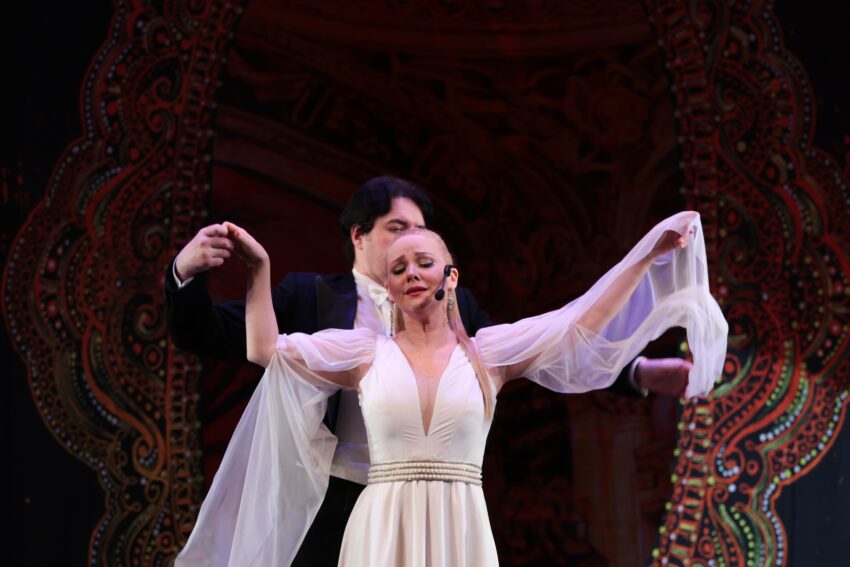 Звезды петербургской оперетты покажут воронежцам знаменитый мюзикл «Призрак оперы» Анонсы