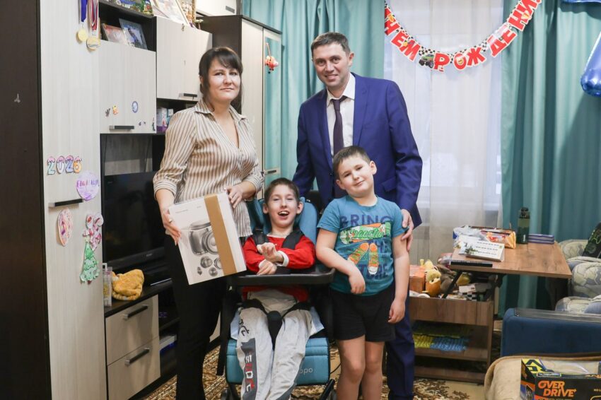 В акции «Елка желаний» принял участие мэр Воронежа Официально