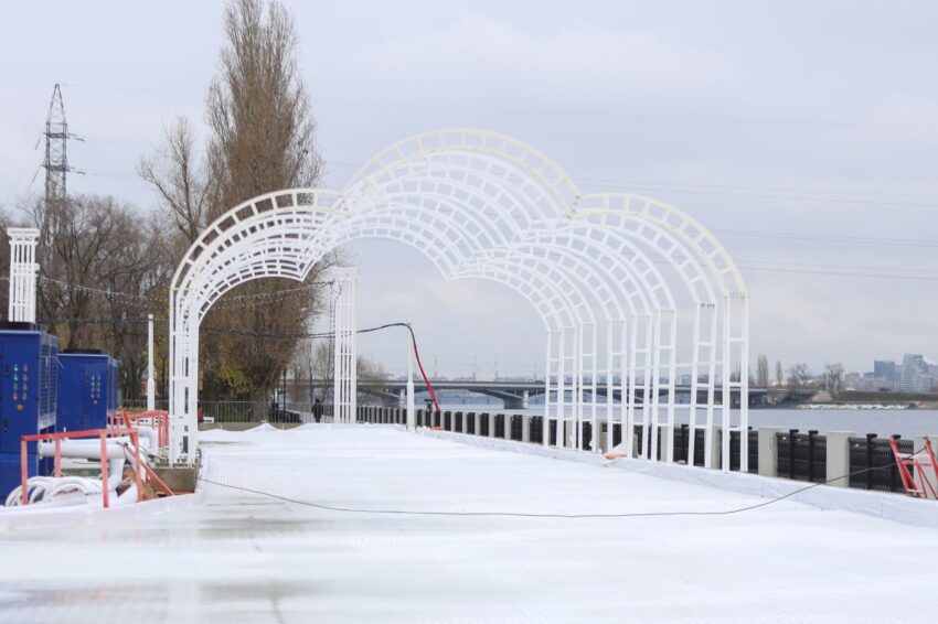 Работы по украшению Адмиралтейской площади завершаются в Воронеже Общество. Культура