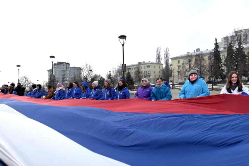 Жизнь партийная