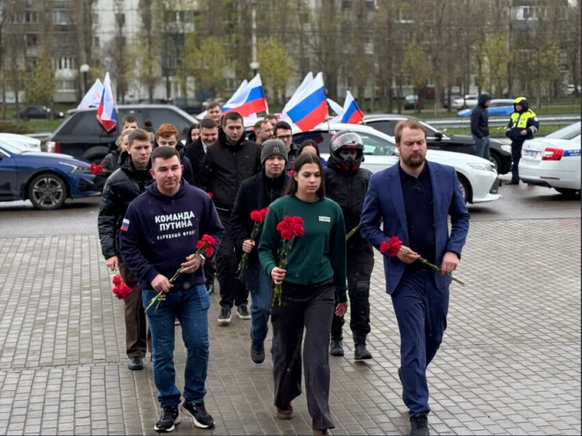 Жизнь партийная