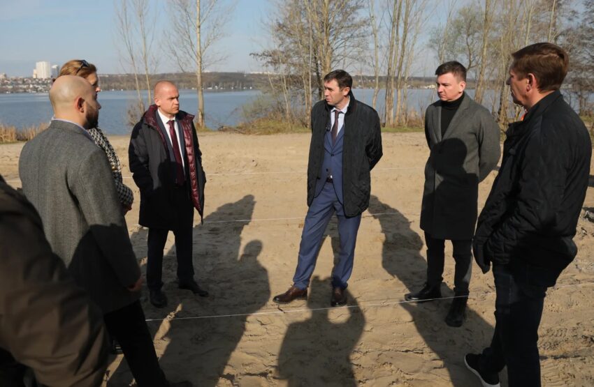 Официально