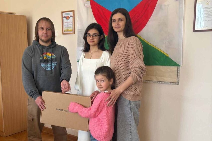 Жизнь партийная