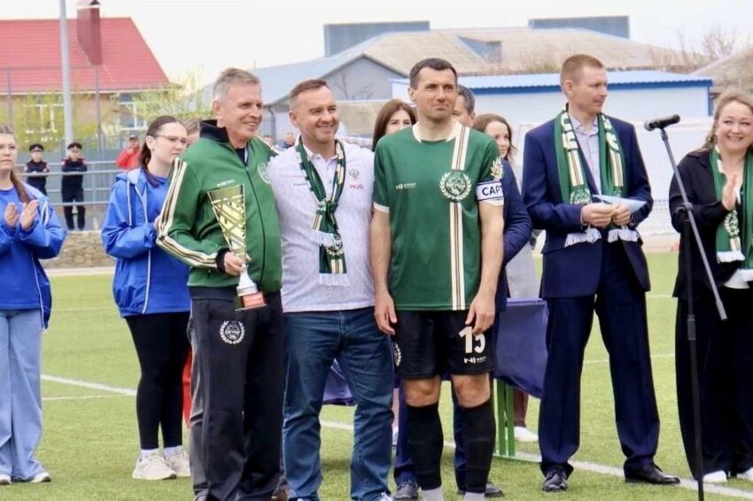 Жизнь партийная